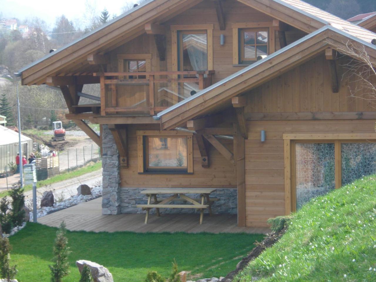 Les Chalets Des Chatelmines La Bresse Exterior photo